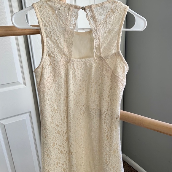Lace Dress - Picture 3 of 3